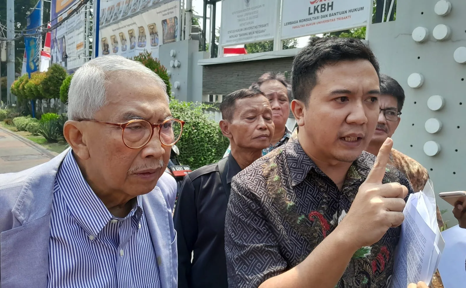 Belum Beranjak dari Grogol Pasca Putusan MA, Yayasan Trisakti Versi Nadiem Ilegal I PojokPublik