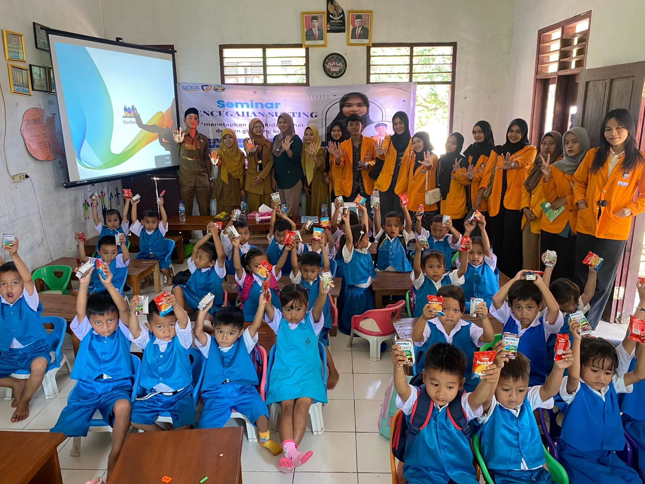 Mahasiswa KKN Universitas Primagraha Gelar Seminar Pencegahan Stunting di Desa Bantarwangi I PojokPublik