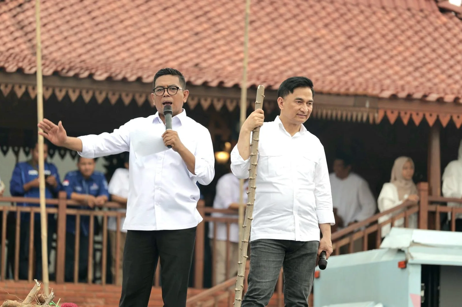 2 Program Jitu Andra Soni-Dimyati untuk Desa, Mulai dari Bantuan Rp300 Juta hingga Jalan Mulus I PojokPublik