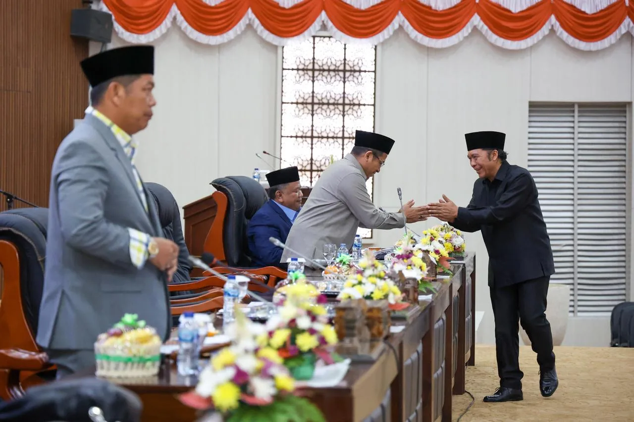 Pj Gubernur Al Muktabar Sampaikan Jawaban Atas Pandangan Fraksi DPRD Banten Terkait Raperda APBD TA 2025 1 Pj Gubernur Al Muktabar Sampaikan Jawaban Atas Pandangan Fraksi DPRD Banten Terkait Raperda APBD TA 2025