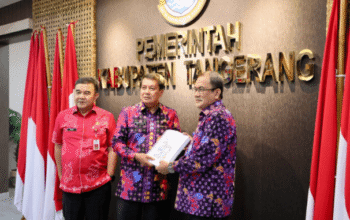 Air Bersih, Kinerja Bersinar: PERUMDAM TKR Tangerang Juara 1 Nasional BUMD Air Minum Terbaik 2024 4 Air Bersih, Kinerja Bersinar: PERUMDAM TKR Tangerang Juara 1 Nasional BUMD Air Minum Terbaik 2024 I PojokPublik