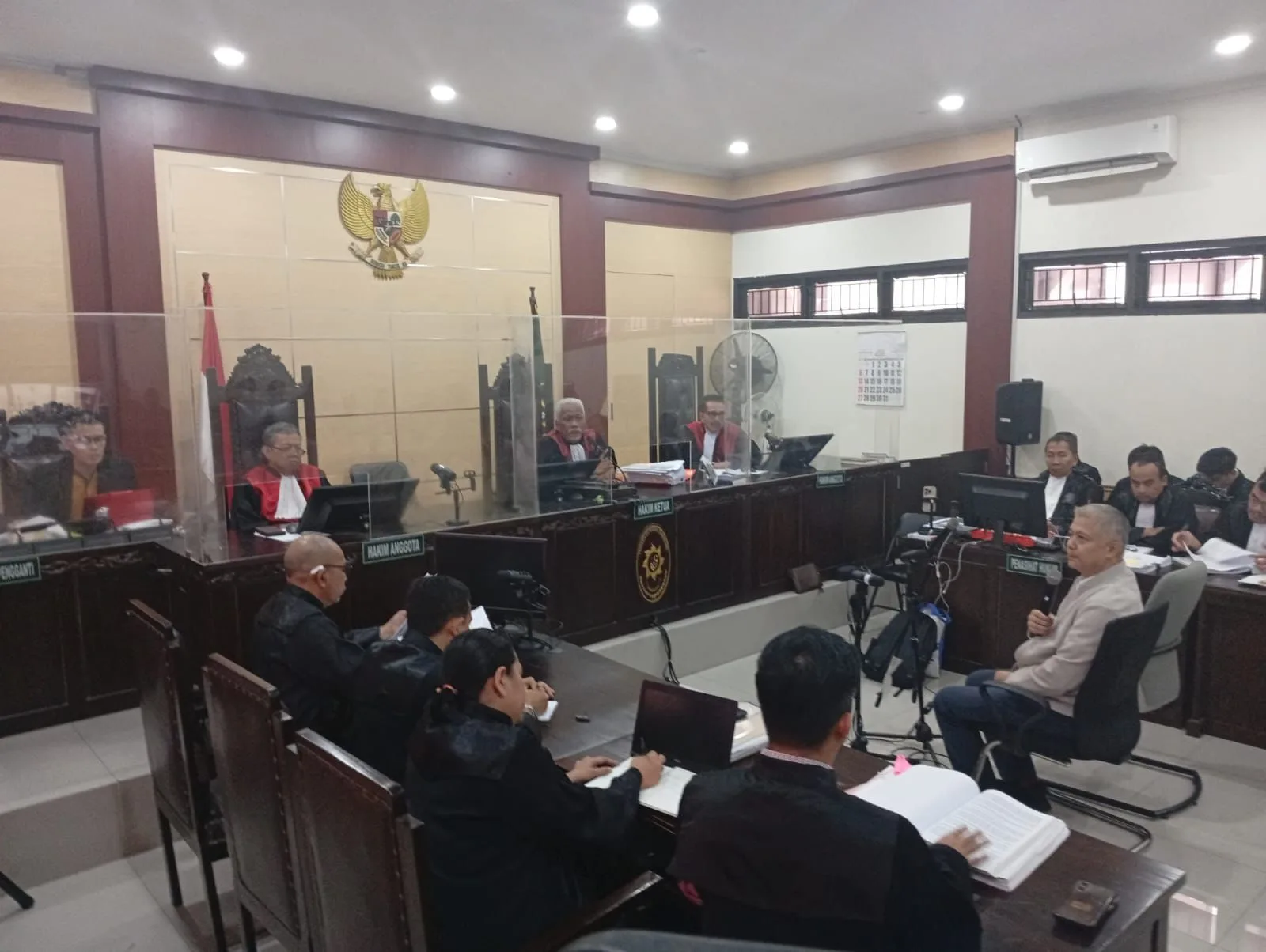 Nah Loh, Ahli Ungkap Modus Pemalsuan Surat Terdakwa Mafia Tanah Charlie Chandra 1 Nah Loh, Ahli Ungkap Modus Pemalsuan Surat Terdakwa Mafia Tanah Charlie Chandra I PojokPublik