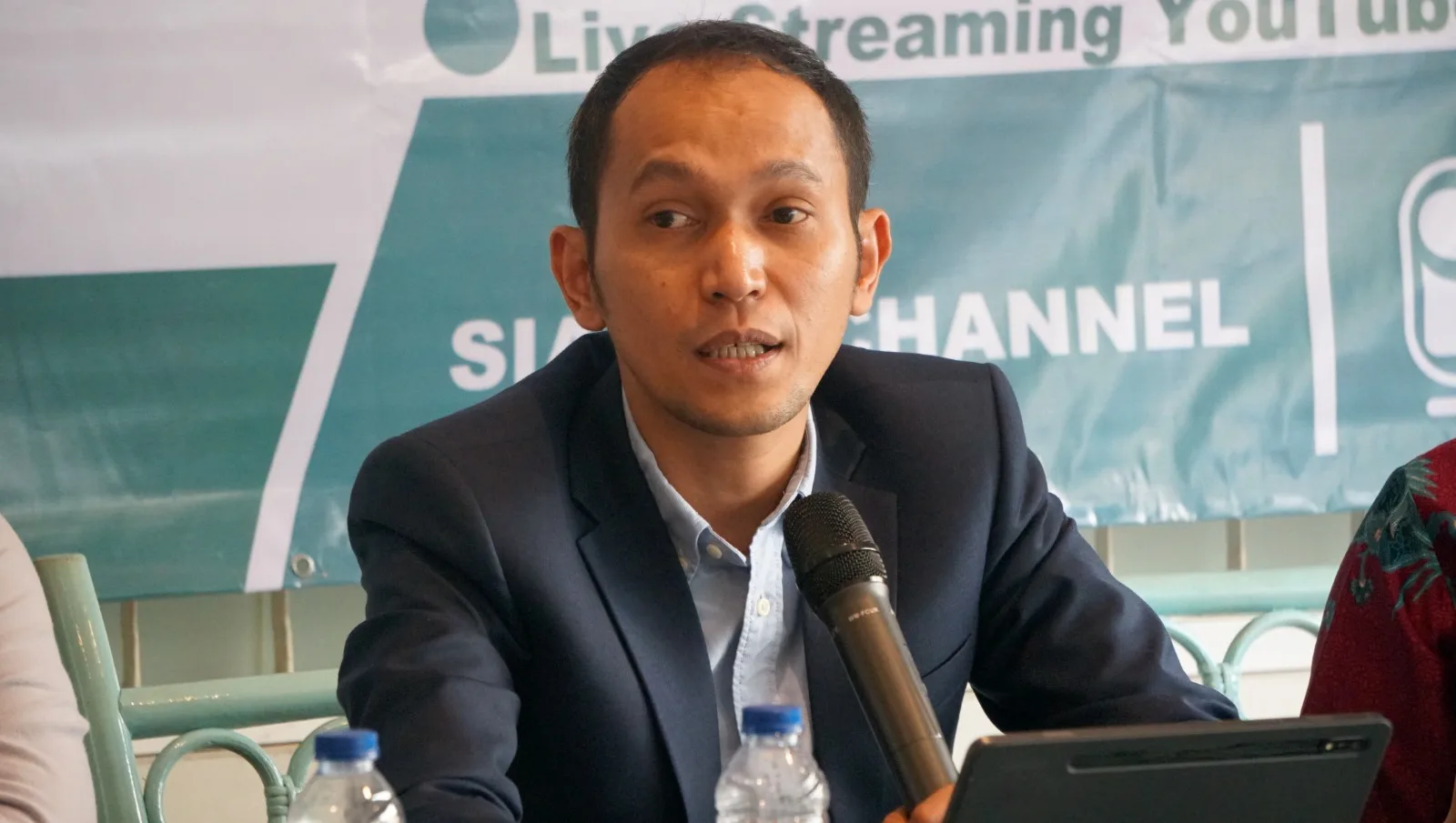 Direktur Eksekutif IDN: Belum Genap Setahun Prabowo Mampu Wujudkan Pertumbuhan Ekonomi Indonesia 1 Direktur Eksekutif IDN: Belum Genap Setahun Prabowo Mampu Wujudkan Pertumbuhan Ekonomi Indonesia I PojokPublik