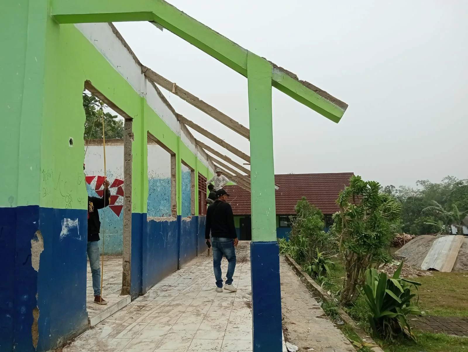 Buntut Ucapan Tak Etika, Oknum Kepsek di SMPN 9 Rangkasbitung Bakal di Laporkan ke Polisi 1 Buntut Ucapan Tak Etika, Oknum Kepsek di SMPN 9 Rangkasbitung Bakal di Laporkan ke Polisi I PojokPublik