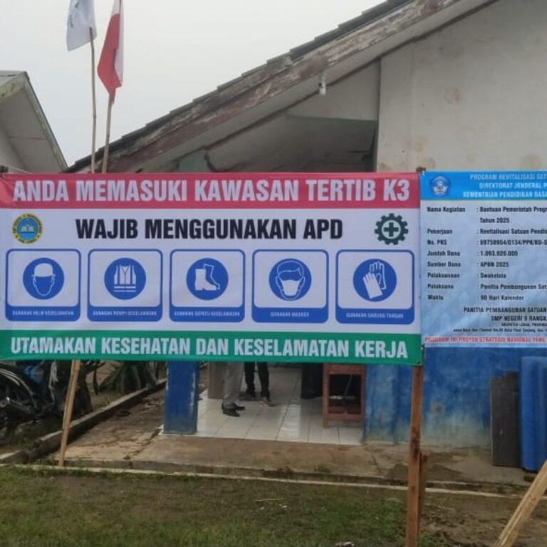 Wartawan Dituduh Seperti Rampok Saat Meliput Pelaksanaan Kegiatan Program Revitalisasi SMPN 9 Rangkasbitung