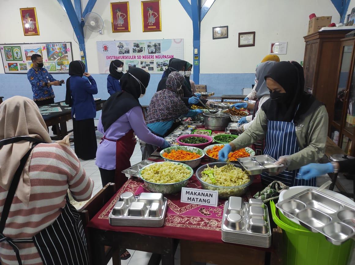 Dihadiri Dinas Pendidikan dan Puskesmas, SDN Ngupasan Jogjakarta Uji Coba Dapur MBG 1 Dihadiri Dinas Pendidikan dan Puskesmas, SDN Ngupasan Jogjakarta Uji Coba Dapur MBG I PojokPublik