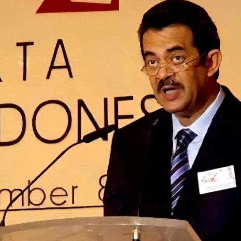 Negara Tidak Akan Tenang, Desakan Tangkap Riza Chalid Menguat