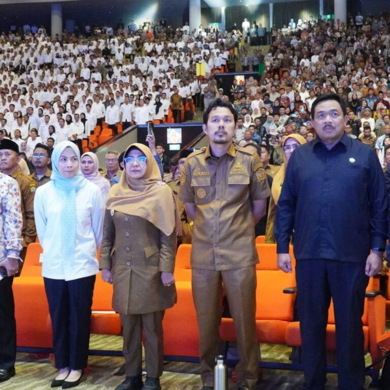 BGN RI Gelar Rapat Konsolidasi Bupati Dewi : Pemkab Pandeglang Komitmen Dukung Program Makan Bergizi Gratis 9 BGN RI Gelar Rapat Konsolidasi Bupati Dewi : Pemkab Pandeglang Komitmen Dukung Program Makan Bergizi Gratis I PojokPublik