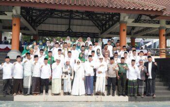 Bupati Dewi dan Wakil Bupati Iing Hadiri Kick Off Hari Santri Nasional ke 10 Tingkat Kabupaten 5 Bupati Dewi dan Wakil Bupati Iing Hadiri Kick Off Hari Santri Nasional ke 10 Tingkat Kabupaten I PojokPublik