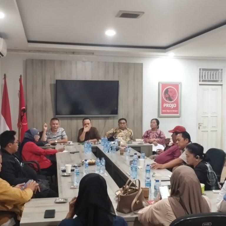 Projo Banten Konsolidasi Jelang Kongres III, Komitmen di Garis Rakyat Era Prabowo–Gibran 13 Projo Banten Konsolidasi Jelang Kongres III, Komitmen di Garis Rakyat Era Prabowo–Gibran I PojokPublik
