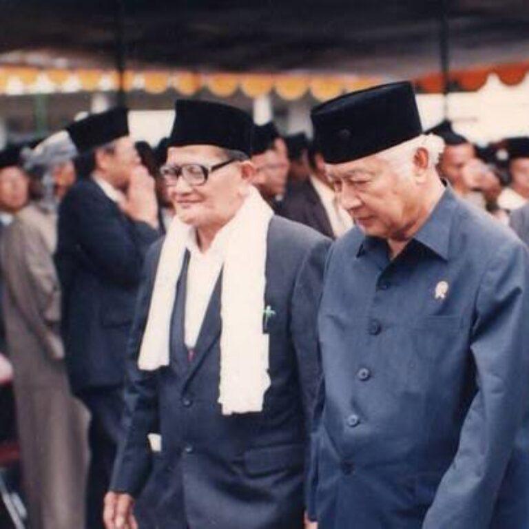 Gelar Pahlawan Soeharto, KOMRAD 98 Tolak Keras