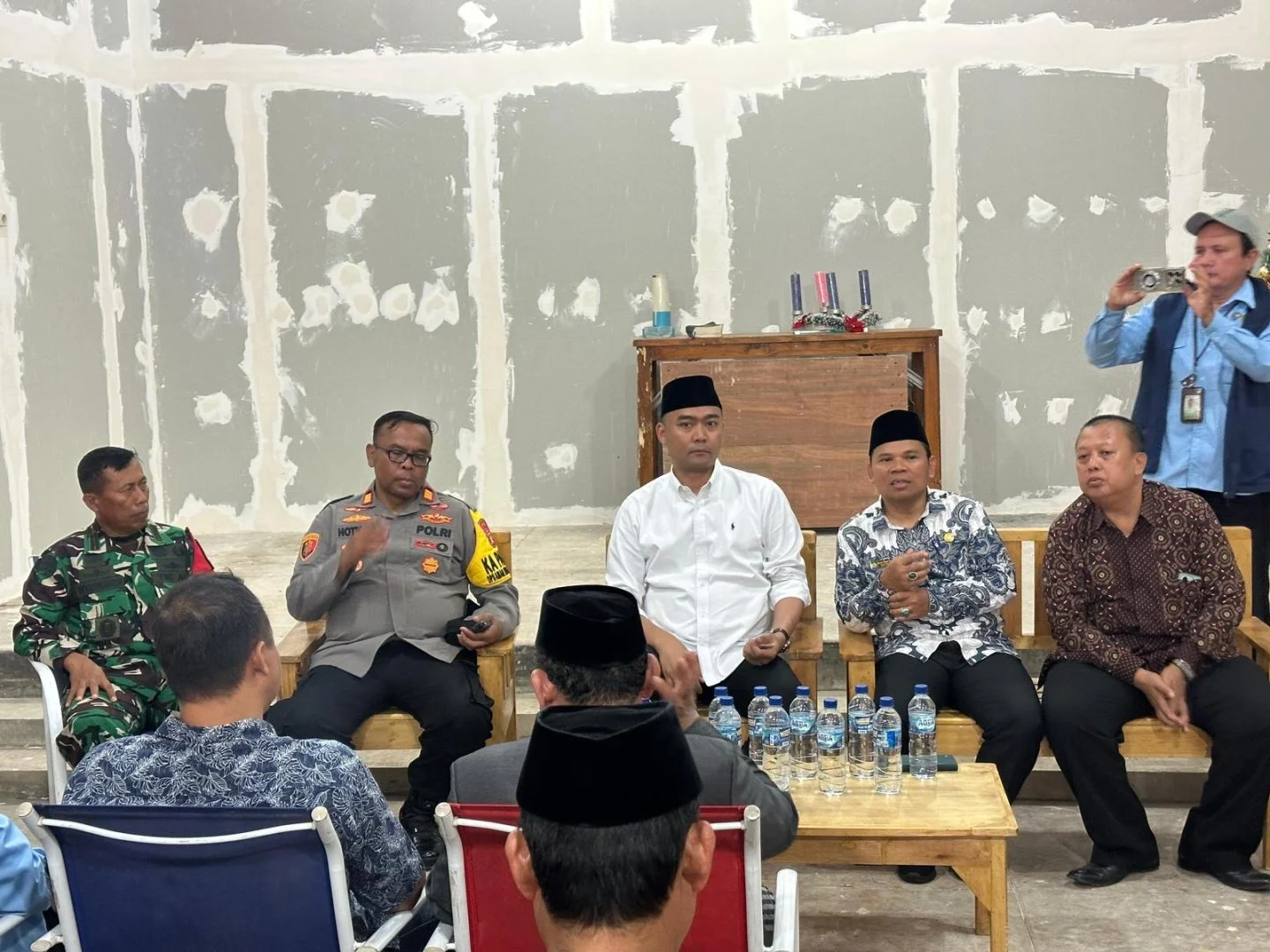 Staf Khusus Menag RI Hadiri Pertemuan Musyawarah Rumah Do'a di Kabupaten Bekasi 1 Staf Khusus Menag RI Hadiri Pertemuan Musyawarah Rumah Do'a di Kabupaten Bekasi I PojokPublik