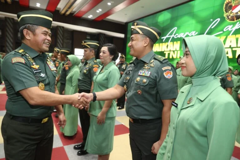 Perkuat Kepemimpinan, 80 Pati TNI AD Naik Pangkat I PojokPublik
