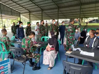 Danrem 064 MY Cek Vaksinasi Purnawirawan dan Warakawuri