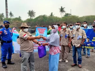 Bakti Sosial Pesisir Pantai Merak Cilegon Ditpolairud Polda Banten Gandeng PKBB