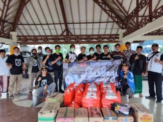 Wow, BSFB dan Viking Peduli Warga Pandeglang