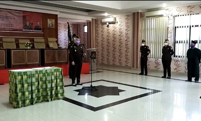 Gelar Sertijab Kedua Pejabatnya, Kejari Lebak Akan Capai WBK 2 Gelar Sertijab Kedua Pejabatnya, Kejari Lebak Akan Capai WBK I PojokPublik