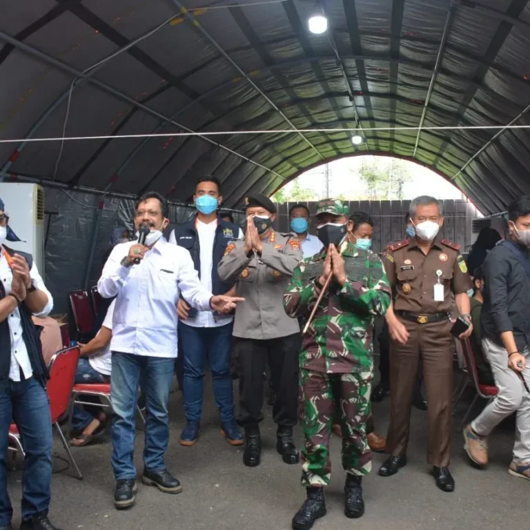 Danrem 064 MY Pantau Vaksinasi Massal Kadin Provinsi