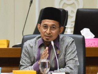 Bukhori Ingatkan Pangkostrad soal Semua Agama Benar di Mata Tuhan