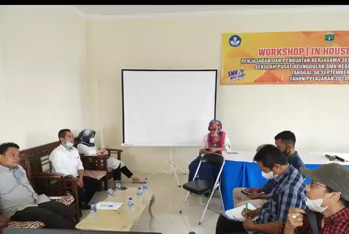 Rangkap Jabatan Kepsek Dan Jabatan PLT Kepsek Melebihi Batas Waktu Disoal 7 Rangkap Jabatan Kepsek Dan Jabatan PLT Kepsek Melebihi Batas Waktu Disoal I PojokPublik