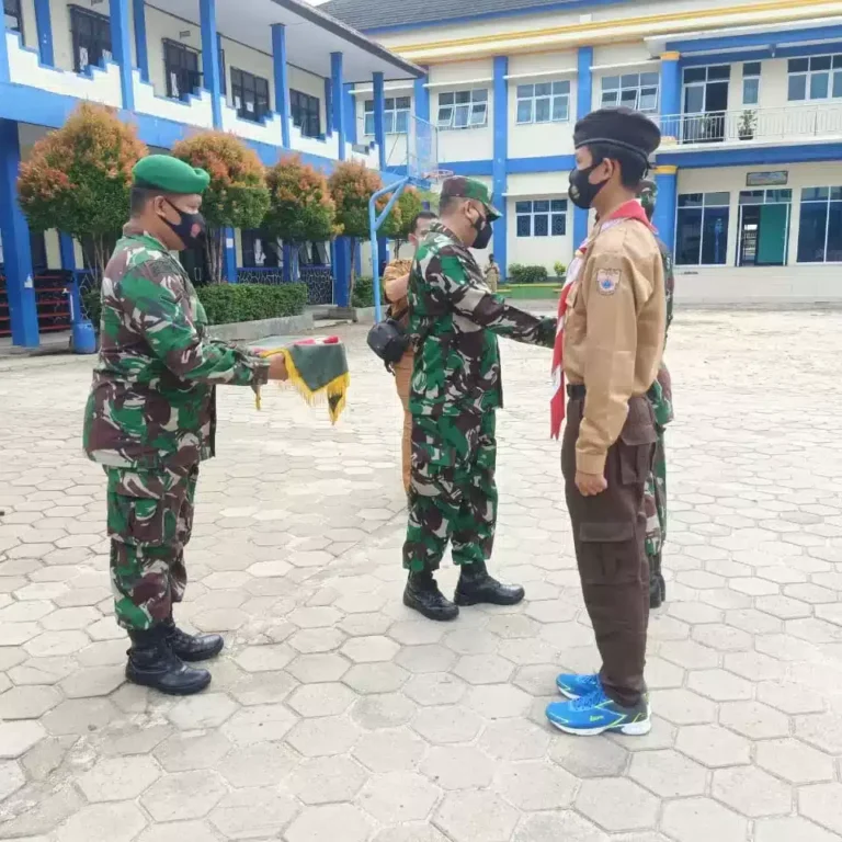 Letkol Dedi Setiadi Buka Kegiatan LDK di SMKN 3 Pandeglang