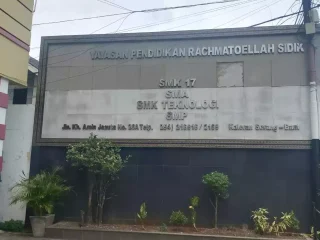 Oknum TU di SMKN 17 Kota Serang Tahan Ijazah