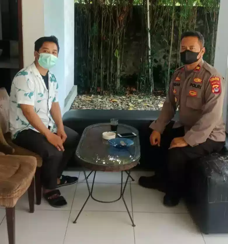 Jaga Khamtibmas, Polsek Carita Patroli Rutin di Hotel-hotel 7 Jaga Khamtibmas, Polsek Carita Patroli Rutin di Hotel-hotel I PojokPublik