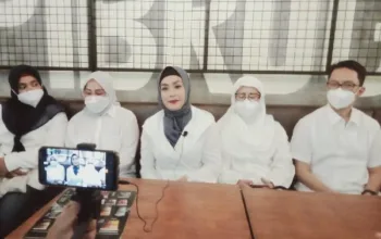 KEREN...!Politisi Cantik Peduli Warga Miskin 8 KEREN...!Politisi Cantik Peduli Warga Miskin I PojokPublik