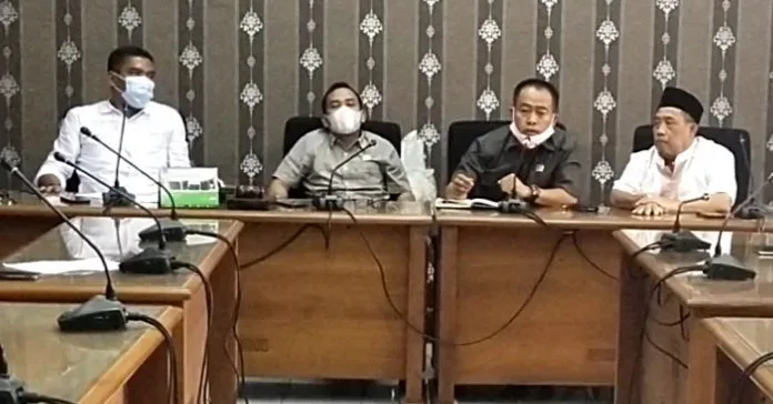 DPRD Ancam Perusahaan Nakal di Lebak 7 DPRD Ancam Perusahaan Nakal di Lebak I PojokPublik