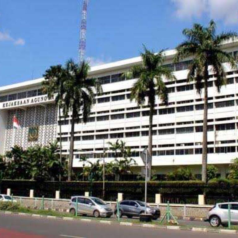 Diduga Korupsi, Tiga Pejabat LPEI Diperiksa Kejagung