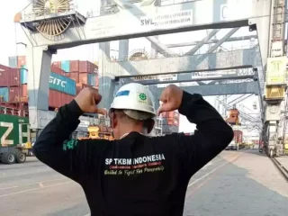 637 Ribu Buruh Pelabuhan Peringatkan Akan Mogok Nasional, Ada Apa