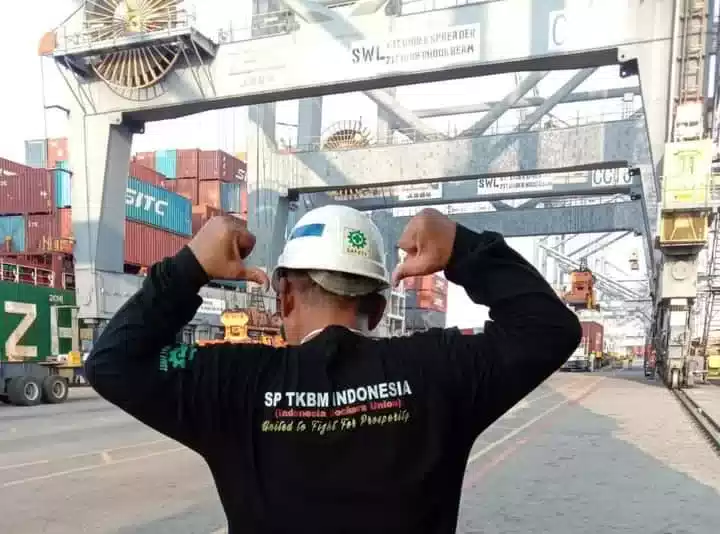 637 Ribu Buruh Pelabuhan Peringatkan Akan Mogok Nasional, Ada Apa 7 637 Ribu Buruh Pelabuhan Peringatkan Akan Mogok Nasional, Ada Apa I PojokPublik