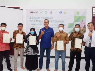 FKDB inisiasi serah terima sertifikat perdana LSP Pertani Indonesia
