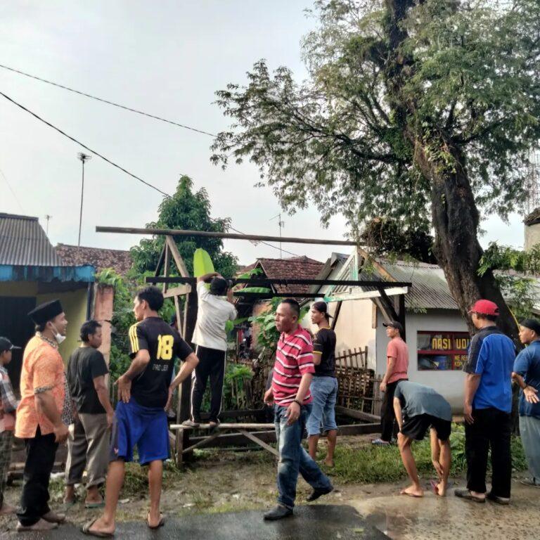 Kades Sukamekarsari Apresiasi Warga Bangun Pos Kamling