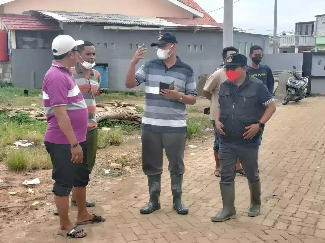 Harapan Warga Tanjung Pasir Terdampak Banjir Untuk Surut Terealisasi 7 Harapan Warga Tanjung Pasir Terdampak Banjir Untuk Surut Terealisasi I PojokPublik