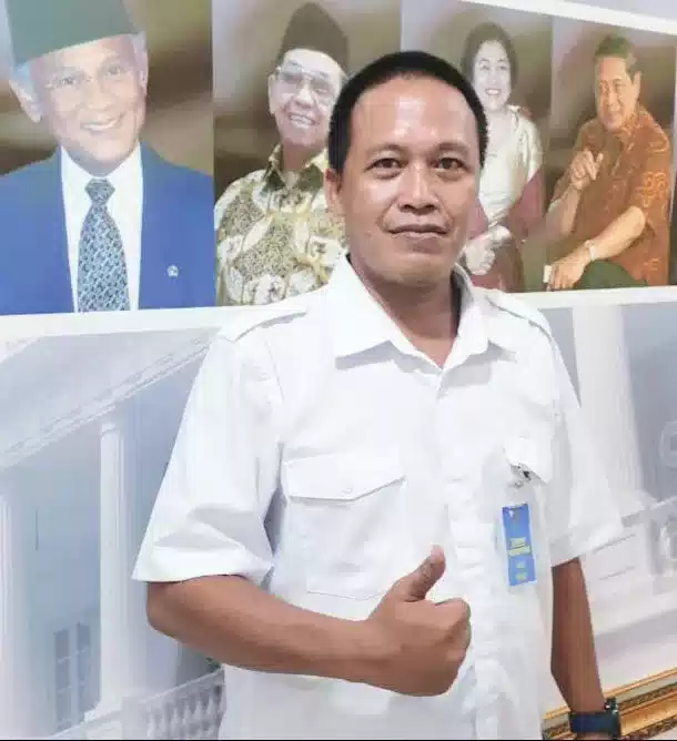 Bara JP Banten Sebut Pimpinan DPR Yang Usir Dirut KS Tak Paham Materi 7 Bara JP Banten Sebut Pimpinan DPR Yang Usir Dirut KS Tak Paham Materi I PojokPublik