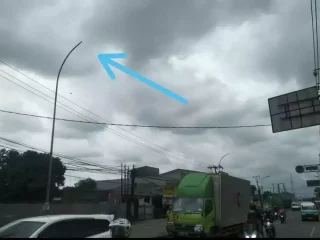 Warga Balaraja Keluhkan Lampu Penerangan Jalan tidak Berfungsi