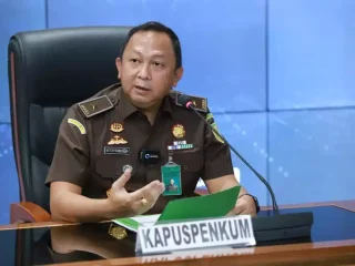 Bersembunyi 13 Tahun, Terpidana Korupsi PT Sinar Kakap Ditangkap Tim Kejati Kalbar
