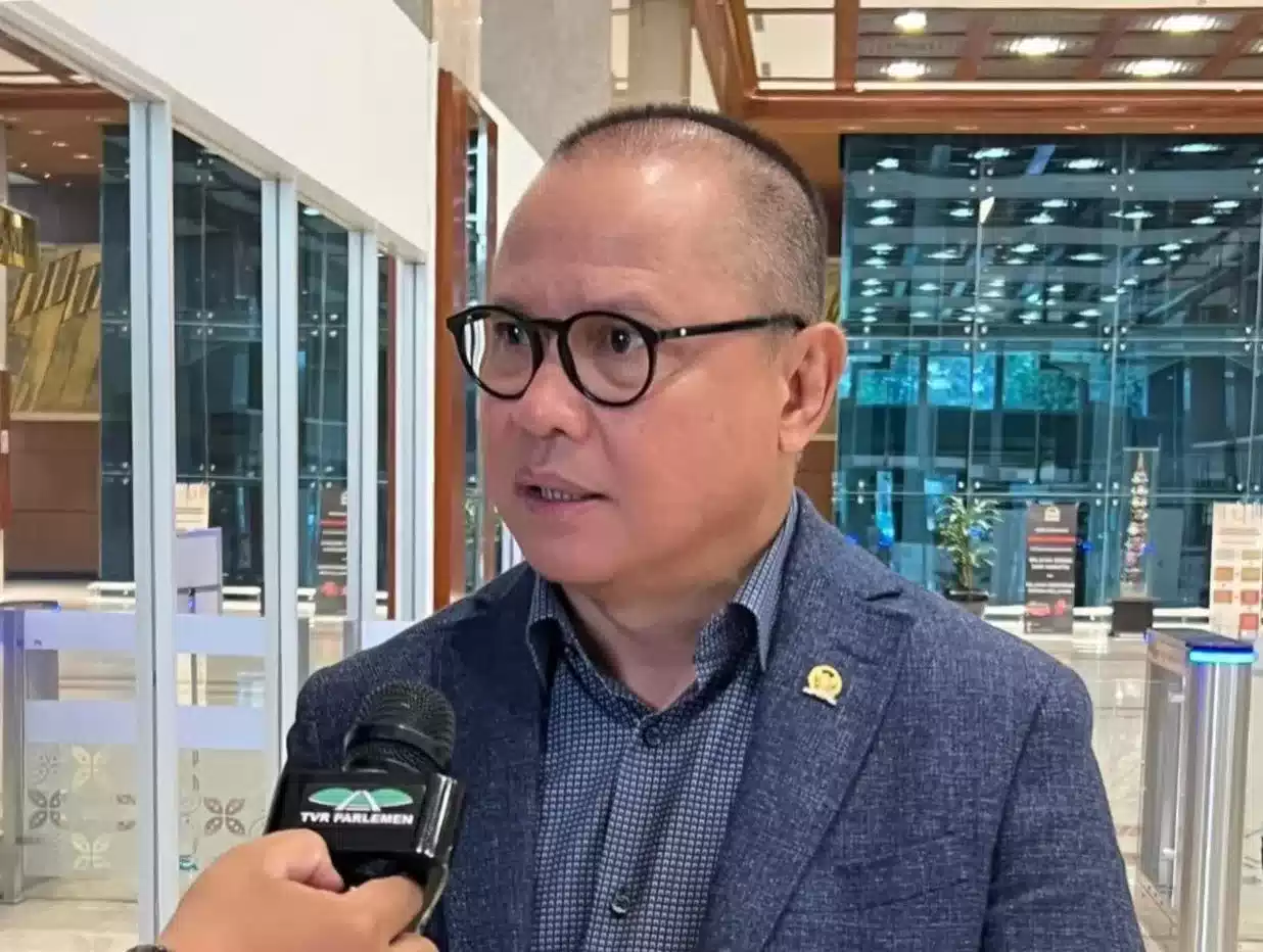 Anggota Komisi VIl Sambut Baik Subsidi Harga Minyak Goreng Curah 7 Anggota Komisi VIl Sambut Baik Subsidi Harga Minyak Goreng Curah I PojokPublik