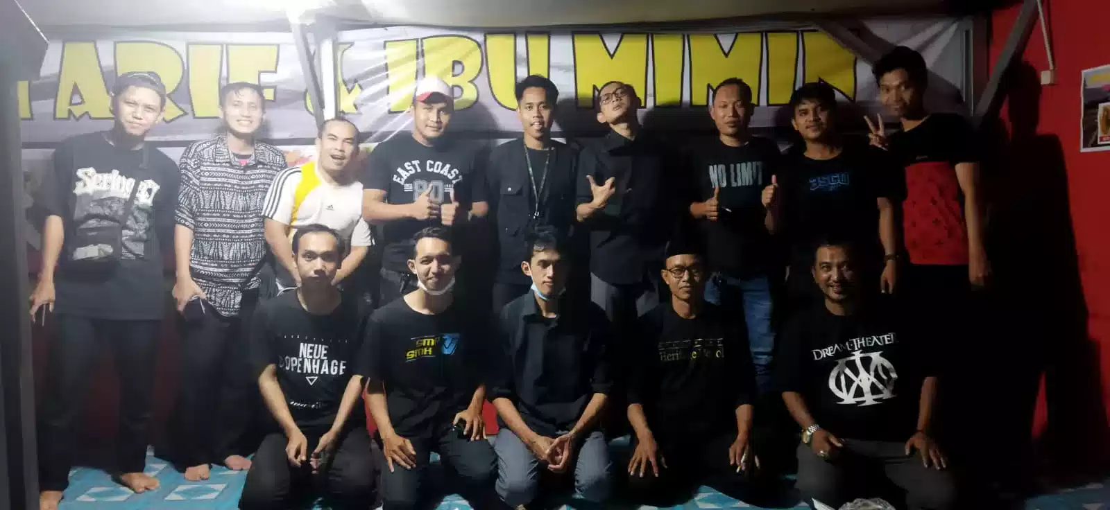 Jalin Silaturahmi Saat Ramadhan, Guru SMPN 10 Bukber Bersama 7 Jalin Silaturahmi Saat Ramadhan, Guru SMPN 10 Bukber Bersama I PojokPublik