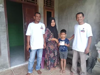 Relawan GUNTUR Berikan Santunan Kepada Anak Yatim dan Fakir Miskin di Aceh