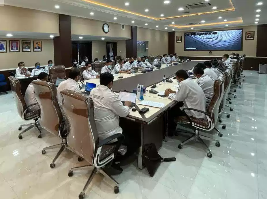 Jaga Pelayanan ke Masyarakat, Perumdam TKR Siagakan Personil Saat Libur 7 Jaga Pelayanan ke Masyarakat, Perumdam TKR Siagakan Personil Saat Libur I PojokPublik