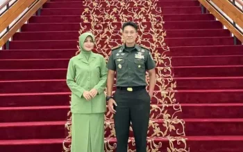 Artis Cantik Juliani Moechtar Pamer Foto Bersama Dandim 0603 Lebak 4 Artis Cantik Juliani Moechtar Pamer Foto Bersama Dandim 0603 Lebak I PojokPublik