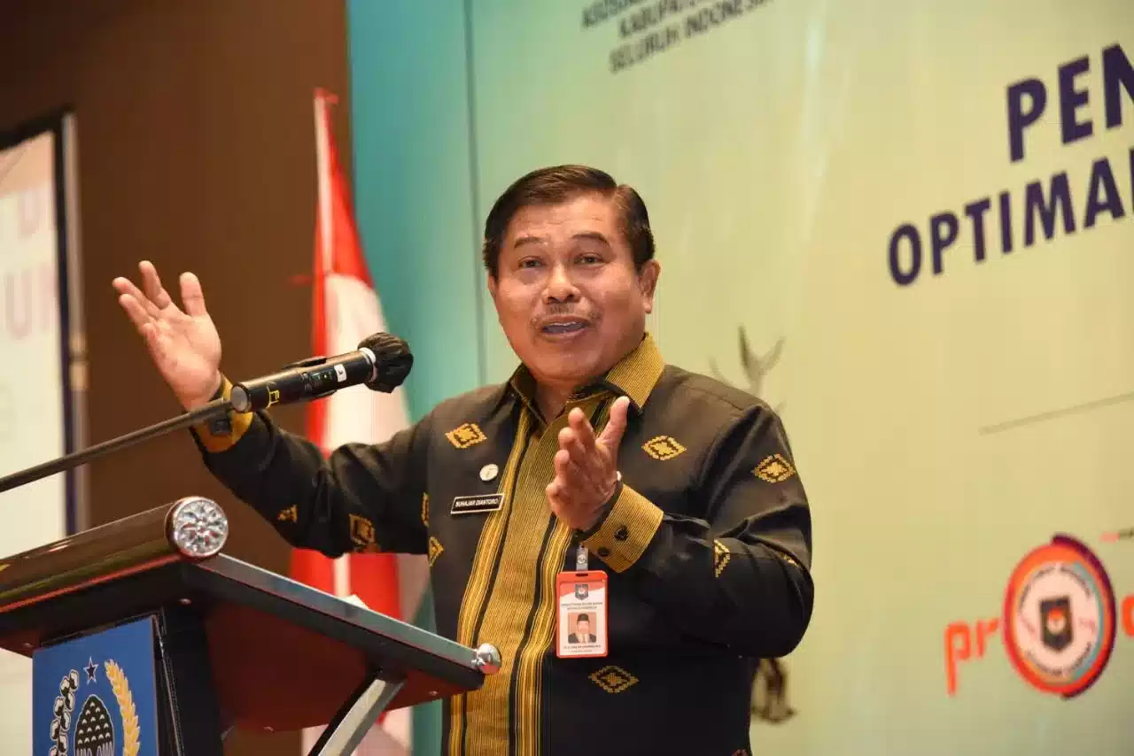 Hadiri Rakernas, Sekjen Kemendagri Beberkan Tiga Kunci Sukses Kepemimpinan 7 Hadiri Rakernas, Sekjen Kemendagri Beberkan Tiga Kunci Sukses Kepemimpinan I PojokPublik