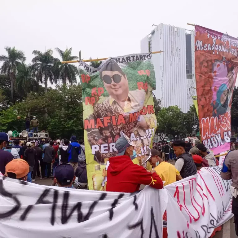 Formasi Desak Perintah Menteri Bermasalah