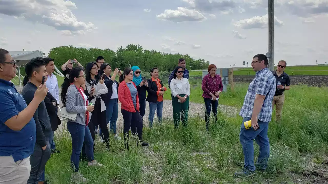 Ketua Umum FKDB Belajar Ekosistem Budidaya Kedelai Di Amerika 7 Ketua Umum FKDB Belajar Ekosistem Budidaya Kedelai Di Amerika I PojokPublik