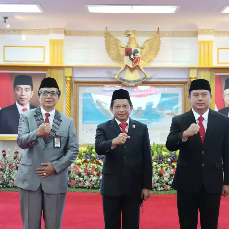 Tito Karnavian Lantik Tomsi Tohir sebagai Irjen Kemendagri