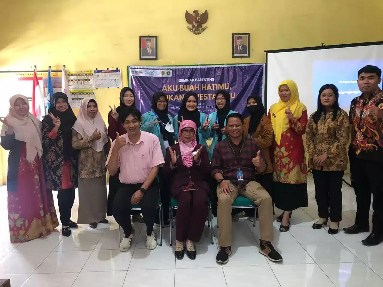 Beri Edukasi Orang Tua Murid, Mahasiswa Program Kampus Mengajar UNS Adakan Seminar Parenting di SD Negeri 03 Wonorejo 7 Beri Edukasi Orang Tua Murid, Mahasiswa Program Kampus Mengajar UNS Adakan Seminar Parenting di SD Negeri 03 Wonorejo I PojokPublik