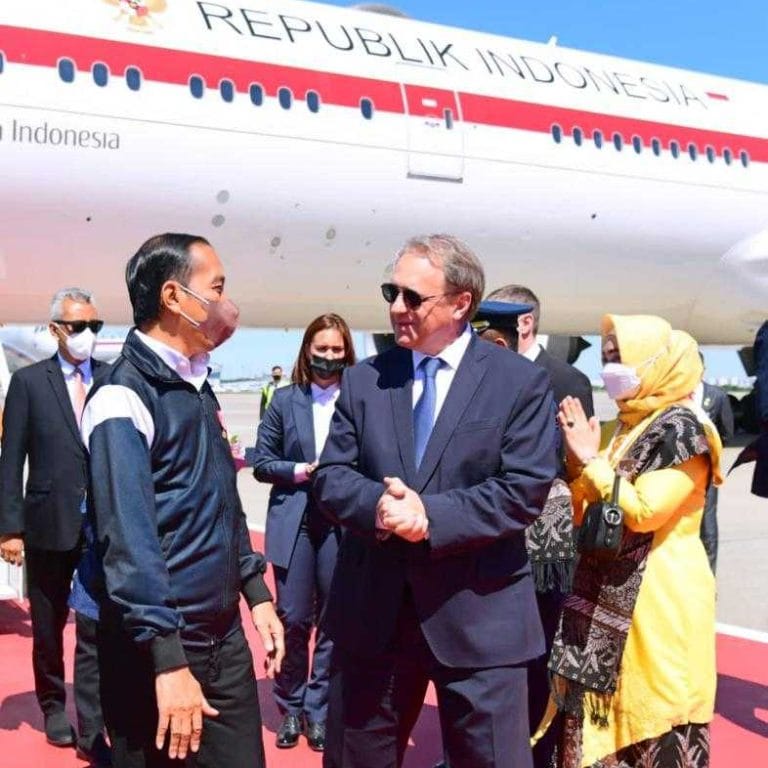 MANTAP…!Budayawan Doakan Presiden Jokowi Soal Perdamaian