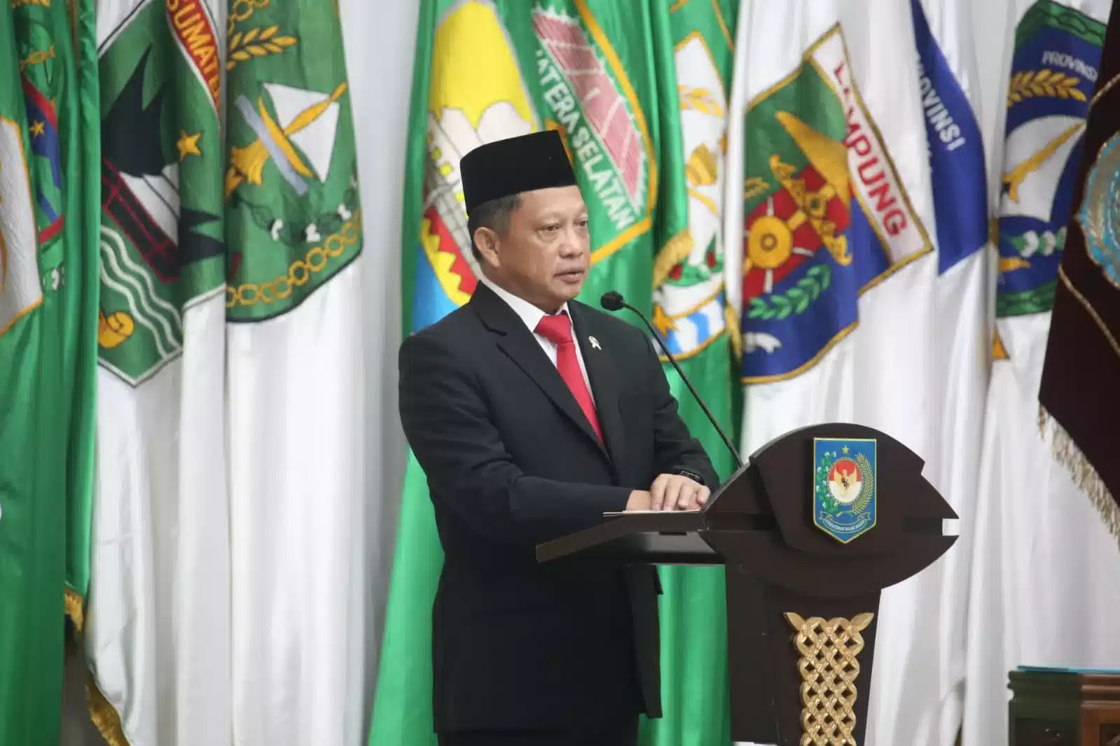 Tito Karnavian Minta Gerakan PKK Atensi Kenaikan Kasus Covid-19 dan Ajak Masyarakat Vaksin Booster 7 Tito Karnavian Minta Gerakan PKK Atensi Kenaikan Kasus Covid-19 dan Ajak Masyarakat Vaksin Booster I PojokPublik